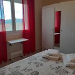 Au Pied De La Montagne * Arette
